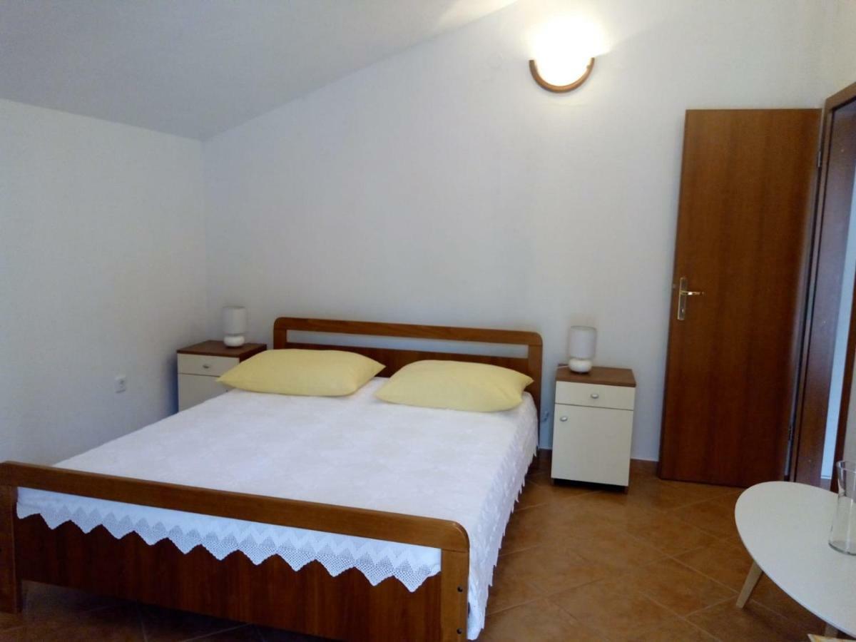 Donje Selo na Šolti Apartment Zalo מראה חיצוני תמונה