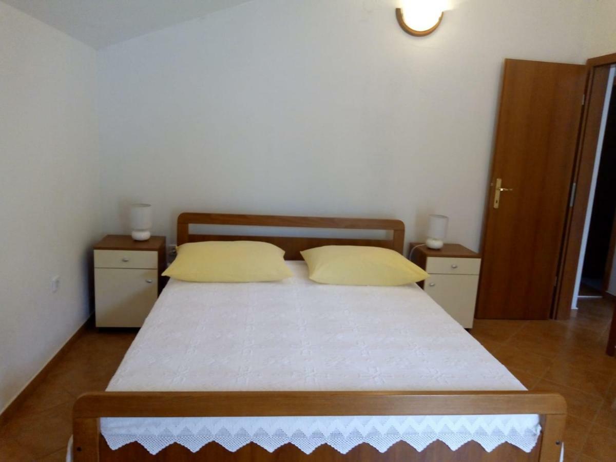 Donje Selo na Šolti Apartment Zalo מראה חיצוני תמונה